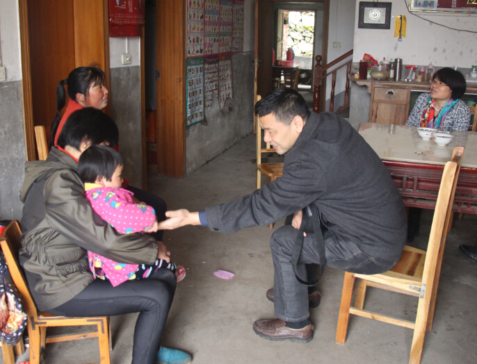 Beat365官网专家组一行赴乌云山村调研
